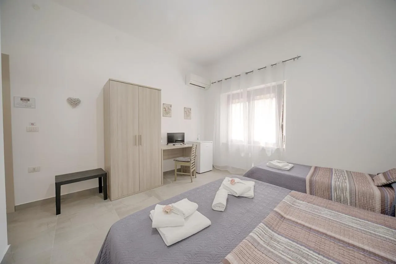 Hotel Casa Lucia Olbia 3*,